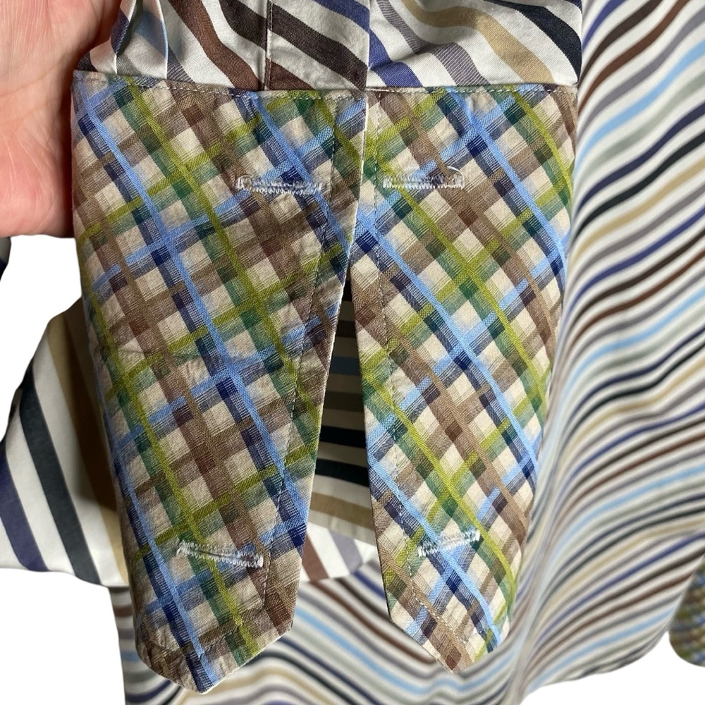 Robert Graham Striped Button Down Shirt - Picture 3 of 7